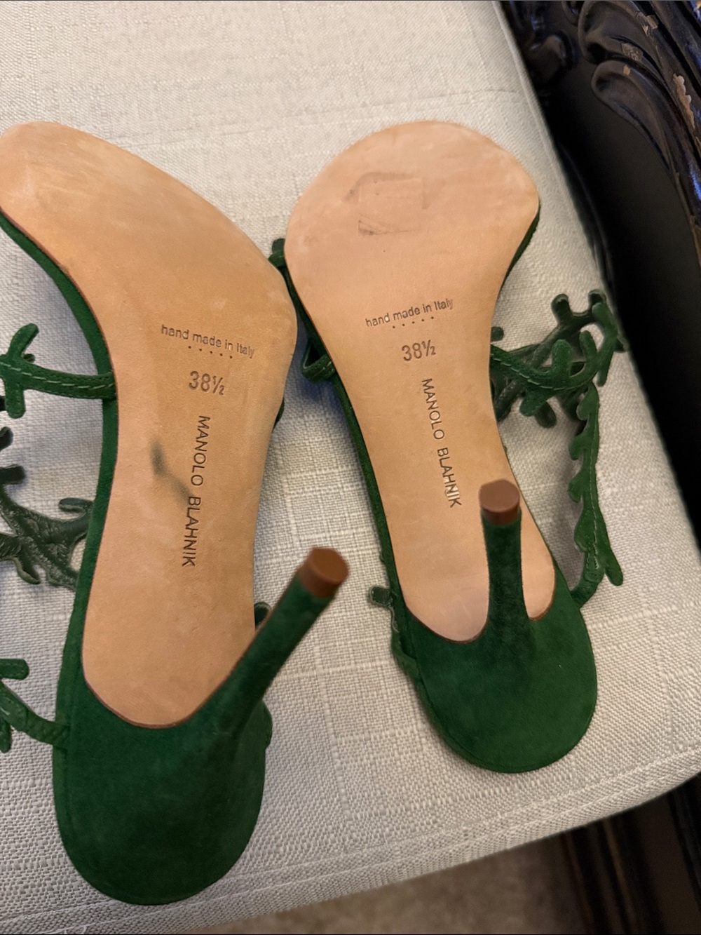 Manolo Blahnik Emerald Green Suede Leaf-Detail Heels - Picture 3 of 6